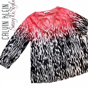 Calvin Klein Ombre Top w/Chain Necklace | Size M